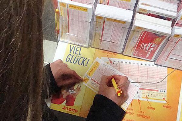 Lotto-Spielerin, über dts Nachrichtenagentur