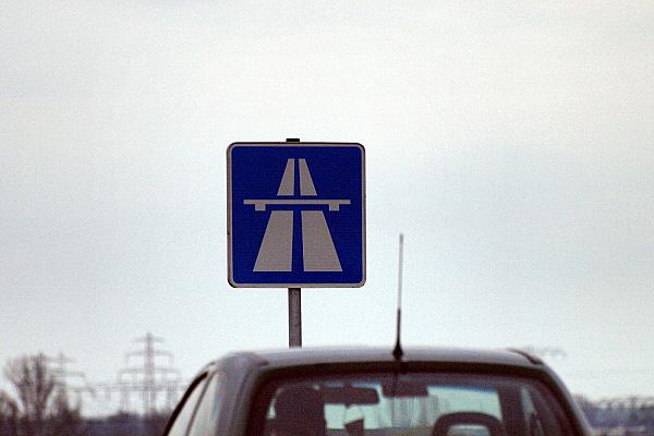 Autobahn, über dts Nachrichtenagentur