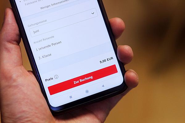 9-Euro-Ticket in der Bahn-App, über dts Nachrichtenagentur