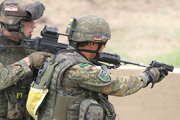 Bundeswehr-Soldat mit Pistole (Archiv), über dts Nachrichtenagentur