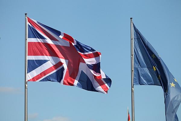 Fahnen von EU und Großbritannien (Archiv), via dts Nachrichtenagentur