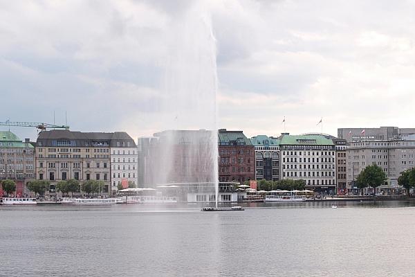 Fontäne an der Binnenalster in Hamburg (Archiv), via dts Nachrichtenagentur