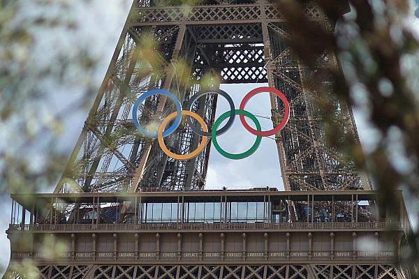 Eiffelturm mit Olympischen Ringen (Archiv), via dts Nachrichtenagentur