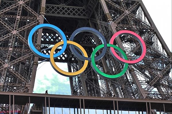 Eiffelturm mit Olympischen Ringen (Archiv), via dts Nachrichtenagentur