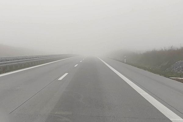 Nebel auf einer Autobahn (Archiv), via dts Nachrichtenagentur