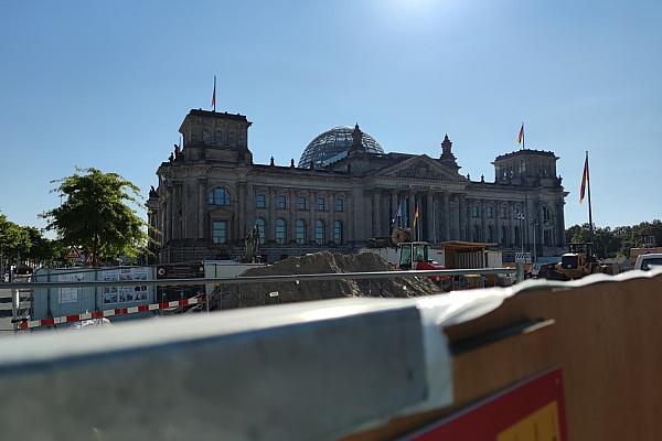 Baustelle vor Deutschem Bundestag (Archiv), via dts Nachrichtenagentur