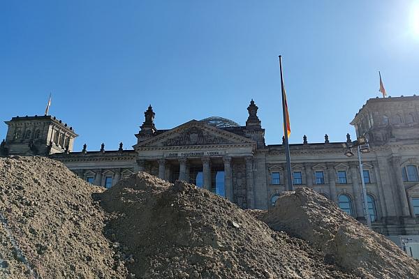 Baustelle vor Deutschem Bundestag (Archiv), via dts Nachrichtenagentur