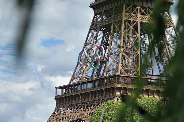 Eiffelturm mit Olympischen Ringen (Archiv), via dts Nachrichtenagentur