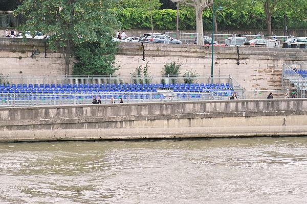 Zuschauertribüne für die Schwimmwettbewerbe an der Seine (Archiv), via dts Nachrichtenagentur