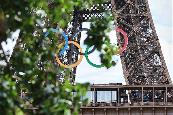 Eiffelturm mit Olympischen Ringen (Archiv), via dts Nachrichtenagentur