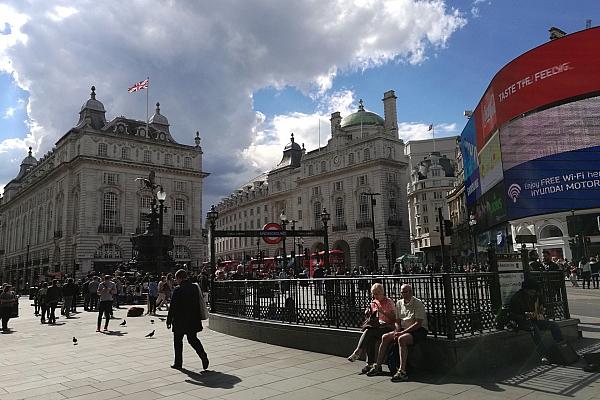 Piccadilly Circus in London (Archiv), via dts Nachrichtenagentur