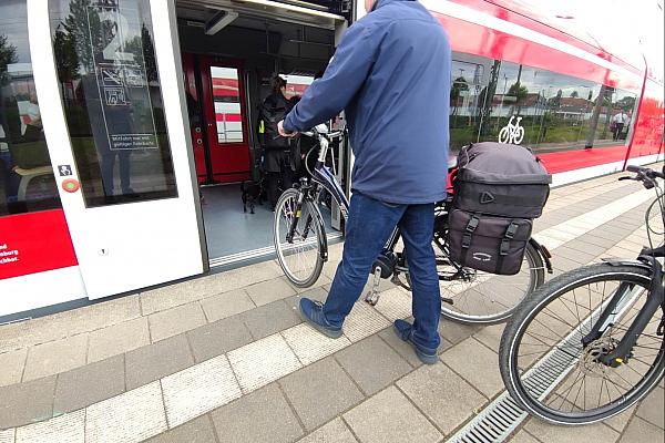 Fahrradmitnahme in einem Regionalzug (Archiv), via dts Nachrichtenagentur