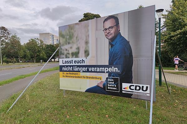 CDU-Wahlplakat mit Jan Redmann zur Landtagswahl in Brandenburg (Archiv), via dts Nachrichtenagentur