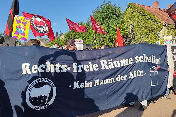 Demo gegen AfD-Wahlparty in Brandenburg am 22.09.2024, via dts Nachrichtenagentur