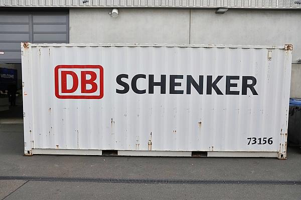 Container mit Logo von DB Schenker am 27.09.2024, via dts Nachrichtenagentur