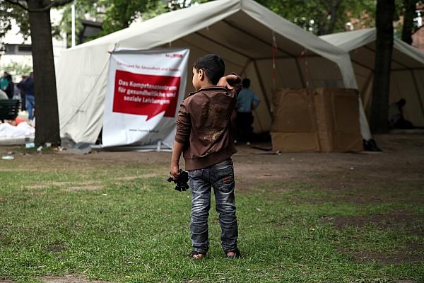 Flüchtlinge an einer Aufnahmestelle (Archiv), via dts Nachrichtenagentur