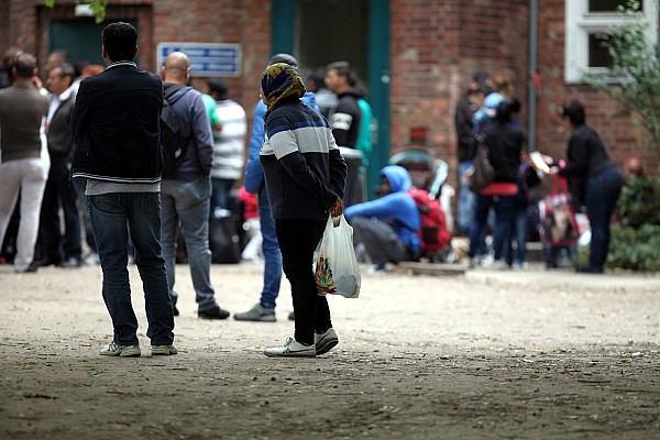 Flüchtlinge an einer Aufnahmestelle (Archiv), via dts Nachrichtenagentur