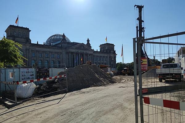 Baustelle vor Deutschem Bundestag (Archiv), via dts Nachrichtenagentur