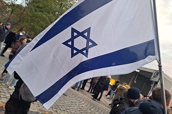 Israel-Flagge bei Pro-Israel-Demo (Archiv), via dts Nachrichtenagentur